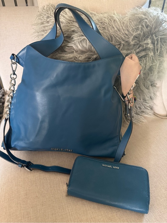 Michael Kors Handbags - Michael Kors Blue Leather Tote with Matching Wallet